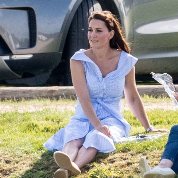 Zara women light weight linen asymmetric dress aso Kate Middleton doc - Picture 5 of 5